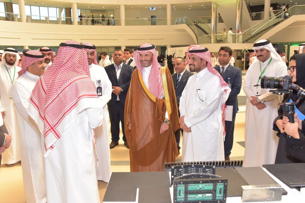 بمشاركة دولية.. 14 متحدثاً يناقشون تحديات الطاقة المتجددة بالدمام