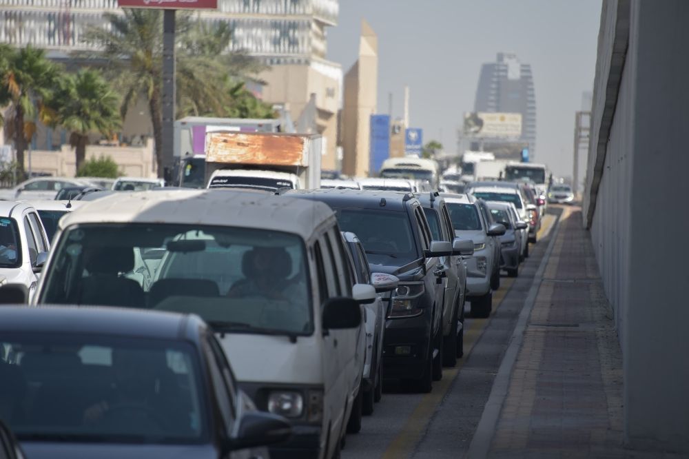 استمرار الازدحام على طريق الملك فهد بالدمام بسبب الصيانة- اليوم
