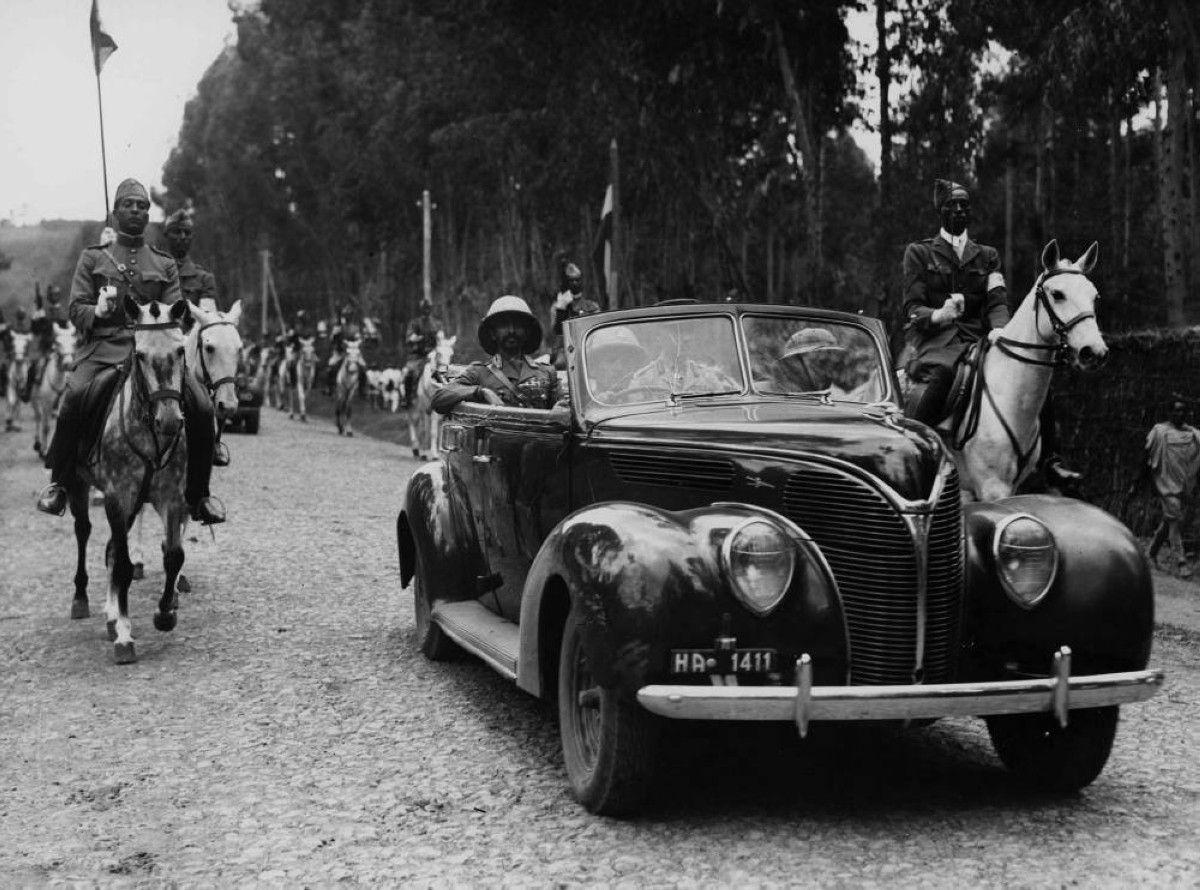 1941 - الإعلان عن استقلال إثيوبيا وذلك بعد عودة الإمبراطور هيلا سيلاسي.