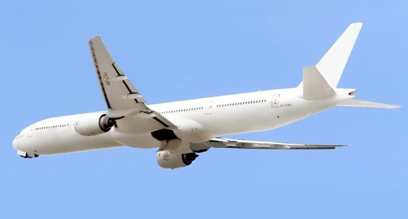 طائرة بوينغ 777 المصرية المسجلة SU-KHP