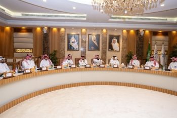 أمانة الشرقية تبحث سبل تطوير مشاركة القطاع الثالث في المنطقة