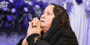 الصور الأخيرة لـ نهاد الشامي في توديعها قبل دفنها - تليجراف الخليج