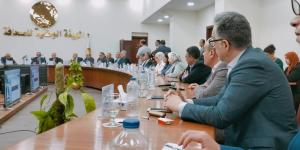 الشوربجي يرحب بوزير قطاع الأعمال بمقر الوطنية للصحافة - تليجراف الخليج
