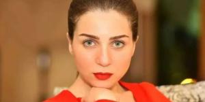 ”الجمال الرباني”.. الفنانة المصرية مي عز الدين تُبهر الجمهور بأحدث جلسة تصوير وتستحوذ على الإعجاب - تليجراف الخليج