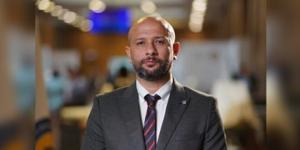 وزير الطوارئ والكوارث يدعو المواطنين لعدم الاقتراب من أي جسم غريب أو حطام وترك التعامل معه لفرق الهندسة - تليجراف الخليج