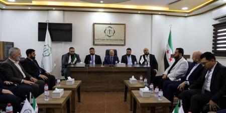 وزير الاقتصاد والصناعة يبحث في إدلب تطوير بيئة العمل ودعم المشاريع ‏المحلية - تليجراف الخليج