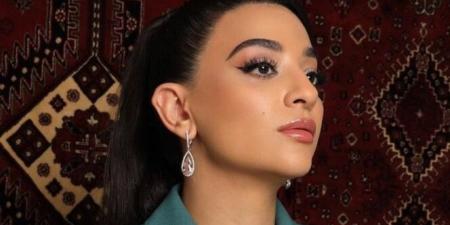 من الشاشة إلى المجوهرات.. خيرية أبو لبن الوجه الجديد للفخامة - تليجراف الخليج