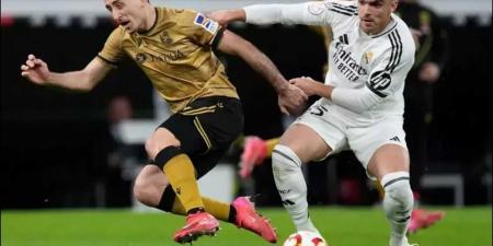شاهد .. نجم ريال مدريد ينشر فيديو لزملائه أثناء ممارسة الجنس الجماعي (تفاصيل) - تليجراف الخليج