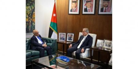 حسان لنقيب الصحفيين: الحكومة تدعم استقلالية الإعلام - تليجراف الخليج