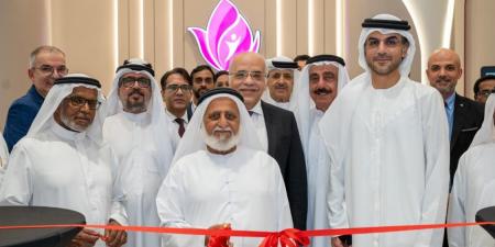 كبار المواطنين بدبي يفتتحون مركز "تداوي" الطبي بالبرشاء - تليجراف الخليج