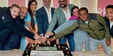 أكرم حسني يتحدث عن فيلم زوجة رجل مش مهم: زوج ياسمين عبد العزيز ونستكمل التصوير قريبًا - تليجراف الخليج