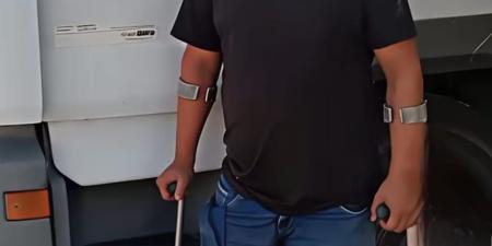 "بساق واحدة وكرامة لا تنكسر" .. أردني يروي كيف يقود الشاحنات منذ 20 عامًا دون أن يطلب شفقة من أحد - تليجراف الخليج
