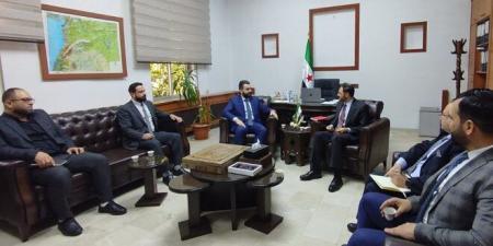 وزير الاتصالات يبحث مع وزير الإدارة المحلية والبيئة آفاق التعاون ‏لتطوير البنية التحتية الرقمية ‏ - تليجراف الخليج