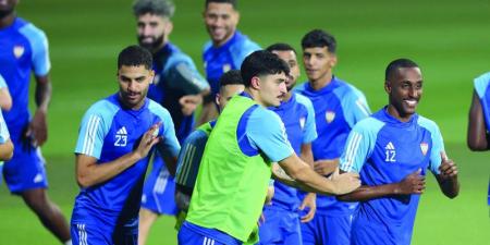«الأبيض» يختتم تحضيرات مباراة أوزبكستان اليوم - تليجراف الخليج