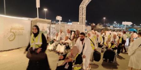 تفويج الحجاج الى عرفات مستمر حتى منتصف الليل - تليجراف الخليج