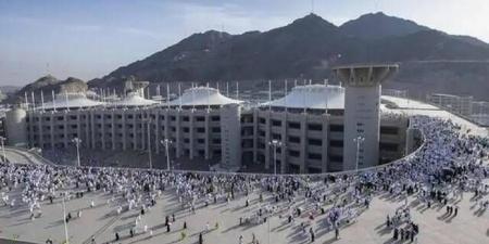 جولات ميدانية لوزير الحج في منى والجمرات لضمان راحة وسلامة الحجاج - تليجراف الخليج