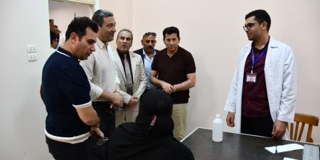 وزير الرياضة يتفقد الأنشطة بمركز شباب كفر سعد بدمياط - تليجراف الخليج