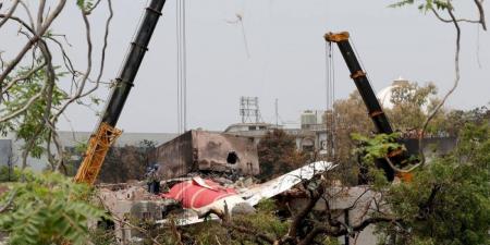 بعد نجاة راكب واحد من تحطم الرحلة الهندية.. ما هو المقعد الأكثر أماناً في الطائرة؟ - تليجراف الخليج
