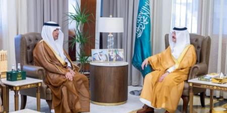 أمير الشرقية يستقبل وزير البلديات والإسكان - تليجراف الخليج
