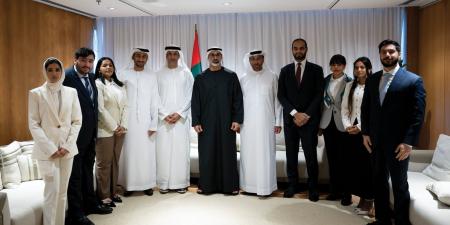 ولي عهد أبوظبي يلتقي فريق عمل دولة الإمارات المشارك في القمة الـ17 لقادة دول "بريكس" - تليجراف الخليج