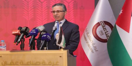 وزير الصناعة: حريصون على تطوير الصناعة الوطنية وتعزيز تنافسيتها - تليجراف الخليج
