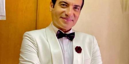 شقيق محمد رحيم يهدّد بمقاضاة إيهاب توفيق! - تليجراف الخليج