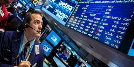 الأسهم الأمريكية تغلق متباينة مع تهديدات ترامب بفرض رسوم على الأدوية والرقائق - تليجراف الخليج