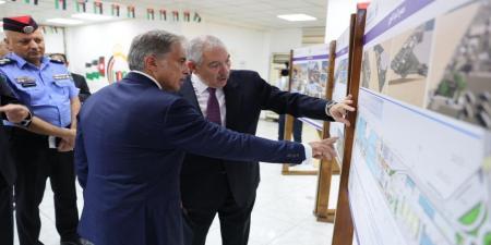 رئيس الوزراء يوجه بتسريع إنجاز مراحل مشروع تطوير معبر حدود الدرة في العقبة - تليجراف الخليج