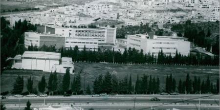 نشطاء يعيدون نشر مشاهد نادرة من الجامعة الأردنية عام 1980 .. فيديو - تليجراف الخليج