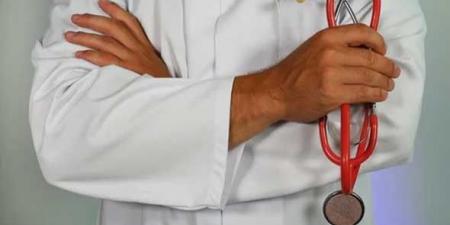 اعوجاج العمود الفقري ما أسبابه وكيف يعالج - تليجراف الخليج