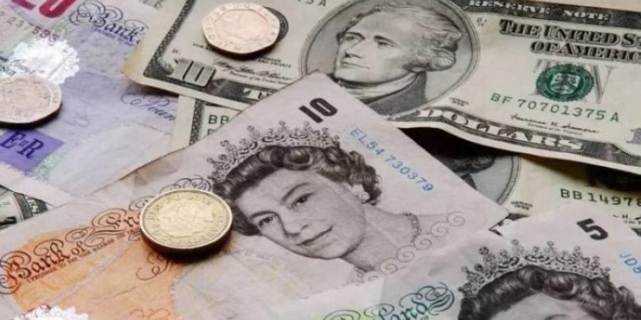 الإسترليني ينخفض مقابل الدولار ويرتفع مقابل اليورو - تليجراف الخليج