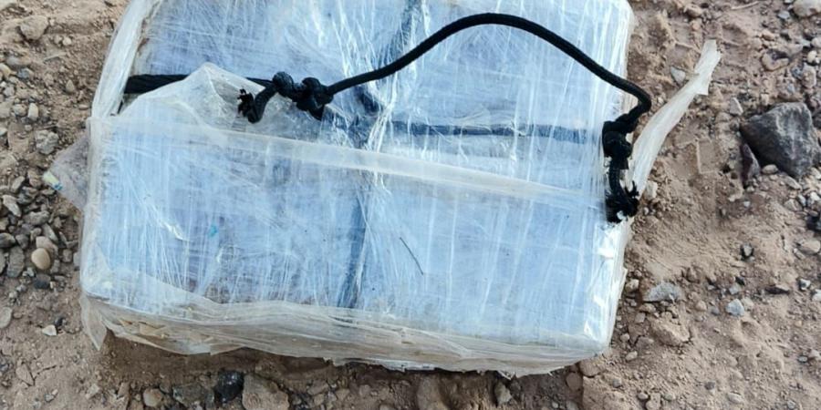 الجيش يطبق قواعد الاشتباك ويحبط تهريب مخدرات بواسطة "درون" من الواجهة الغربية - تليجراف الخليج