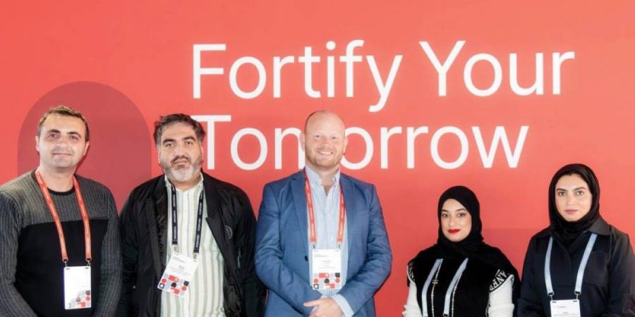 «كهرباء الشارقة» تطلع على أحدث مستجدات الحلول التقنية في مؤتمر ببرلين - تليجراف الخليج
