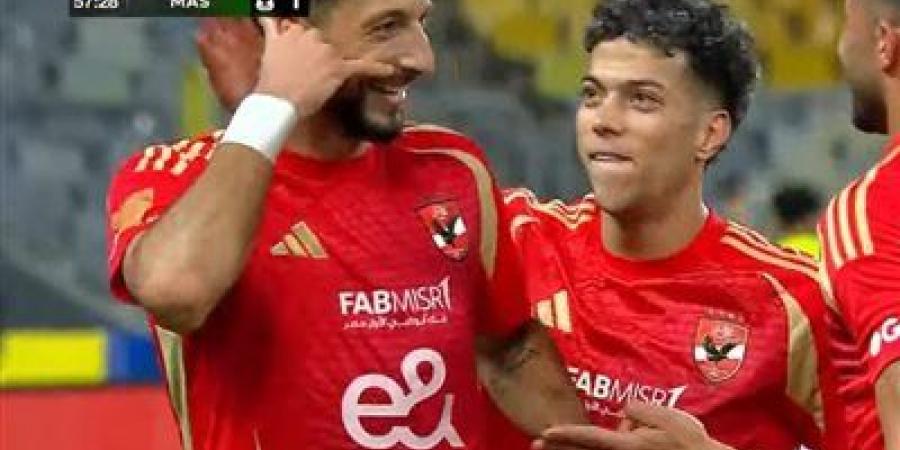 الدوري المصري الممتاز: وسام أبو علي يسجل الهدف الثالث للأهلي في مرمى المصري البورسعيدي في الدقيقة 58 - تليجراف الخليج