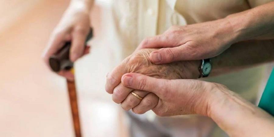 هذه الأطعمة تزيد من خطر الإصابة بالشلل الرعاش - تليجراف الخليج