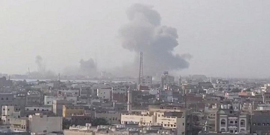 غارات إسرائيلية على ميناءي الحديدة والصليف في اليمن ونتنياهو يتوعد بالمزيد - تليجراف الخليج