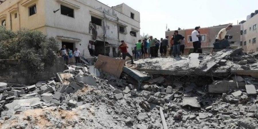 اللجنة المصرية توزع المساعدات على الفلسطينيين العائدين إلى بيوتهم شمال قطاع غزة - تليجراف الخليج