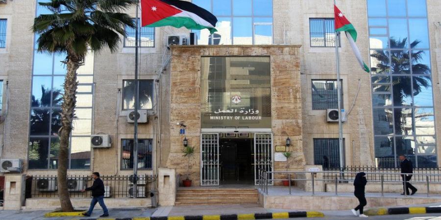 3 بنود تغيرت في نظام رسوم تصاريح العمل - تليجراف الخليج