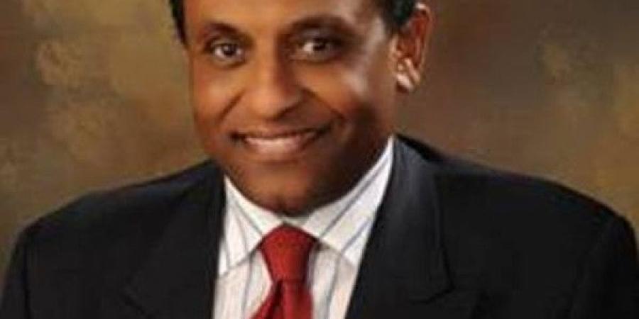 من هو كامل إدريس رئيس وزراء السودان الجديد؟ - تليجراف الخليج