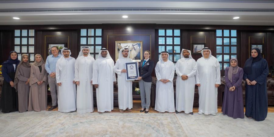 مجمع محمد بن راشد آل مكتوم للطاقة الشمسية يسجل رقماً عالمياً جديداً في موسوعة "غينيس" - تليجراف الخليج