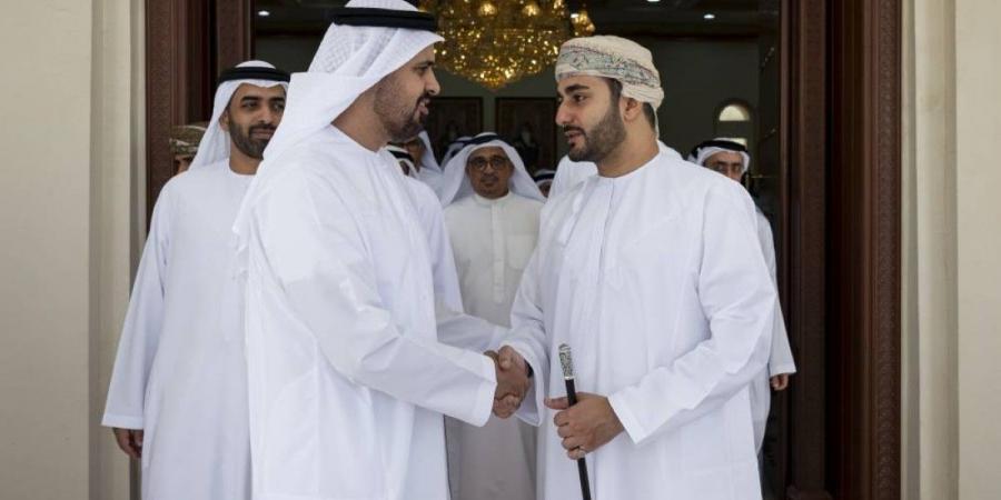 ذياب بن محمد ينقل تعازي رئيس الدولة إلى سلطان عمان في وفاة والدة السيدة الجليلة - تليجراف الخليج