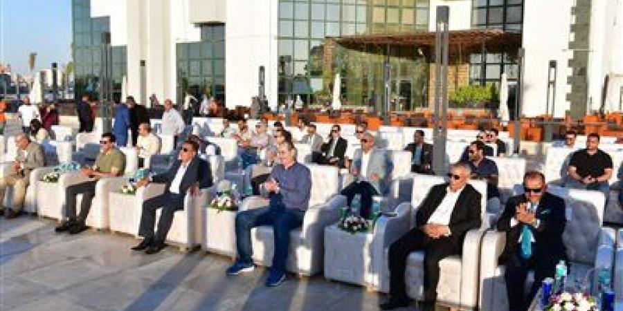 محافظ الدقهلية ووزير الشباب والرياضة يفتتحان الممشي الجديد والتراس الاجتماعي علي النيل بنادي الحوار - تليجراف الخليج