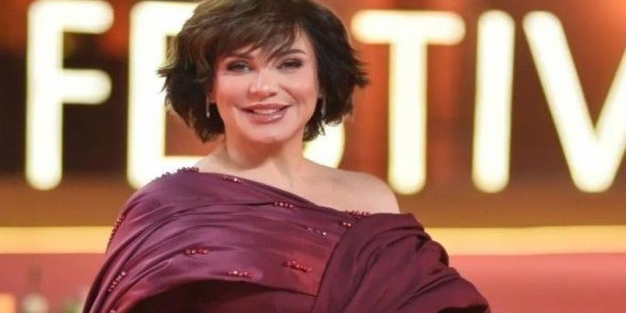 سلاف فواخرجي تكشف عن لقاءاتها مع بشار الأسد وأسماء الأسد - تليجراف الخليج