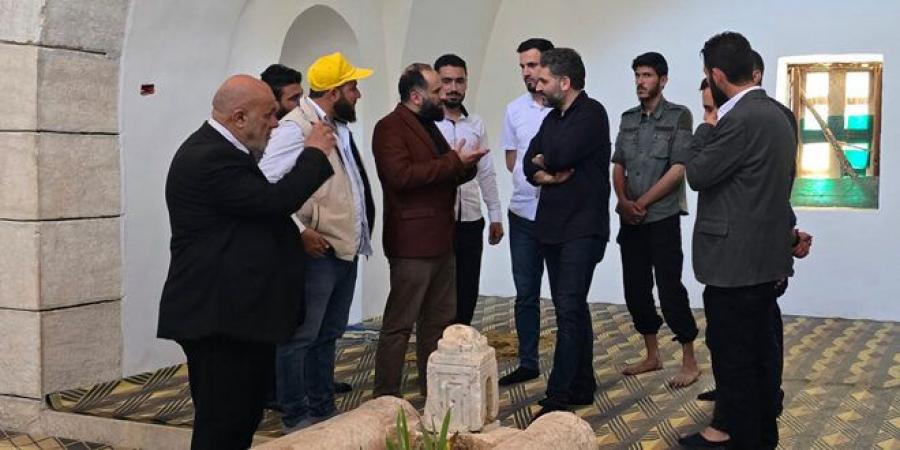 في إدلب.. وزير الثقافة يطلع على مبادرات ثقافية بمخيم للنازحين بمعرة مصرين ومواقع أثرية بمعرة النعمان - تليجراف الخليج