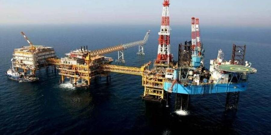 هجوم إسرائيلي يستهدف حقل "بارس الجنوبي" الإيراني وتصاعد الدخان في بوشهر - تليجراف الخليج