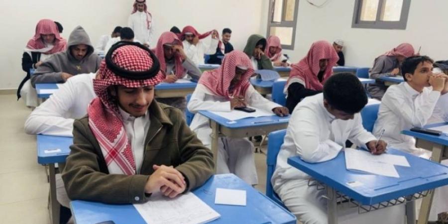12:10 أكثر من 260 ألف طالب وطالبة يؤدون اختبارات نهاية الفصل الدراسي الثالث بالأحساء - تليجراف الخليج