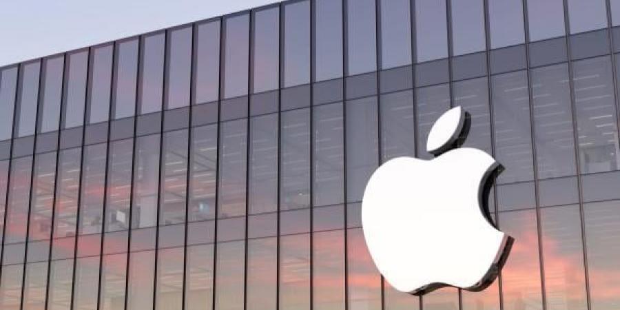 "آبل" تلمّح لهاتف قابل للطي وتكشف عن مزايا مذهلة في iOS 18 - تليجراف الخليج