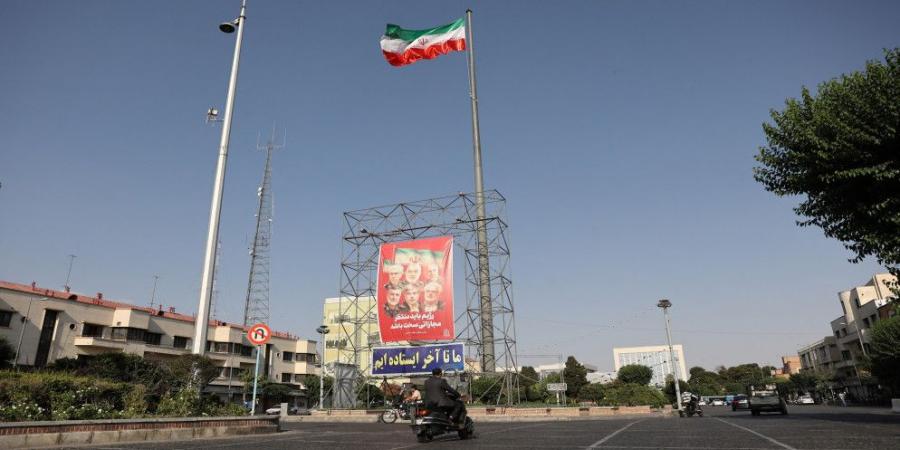 إسرائيل تقصف مبنى التلفزيون الإيراني - تليجراف الخليج