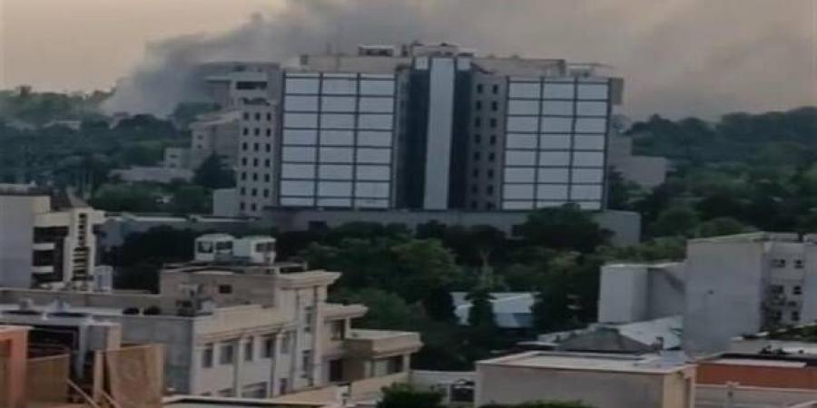 إسرائيل تقصف التلفزيون الإيراني خلال البث المباشر - تليجراف الخليج