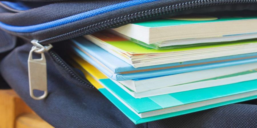 انتهاء المرحلة الثانية من تطوير كتب اللغة الإنجليزية للصفوف الزوجية - تليجراف الخليج